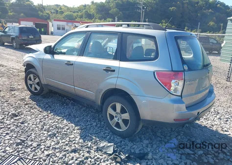 2011 Subaru Forester 2.5X из США, поврежденный, VIN JF2SHABC5BH735853